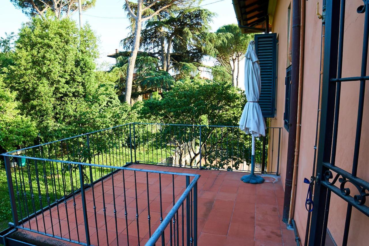 Chic Apt In Villa - Dolcevita Holiday Florença Exterior foto