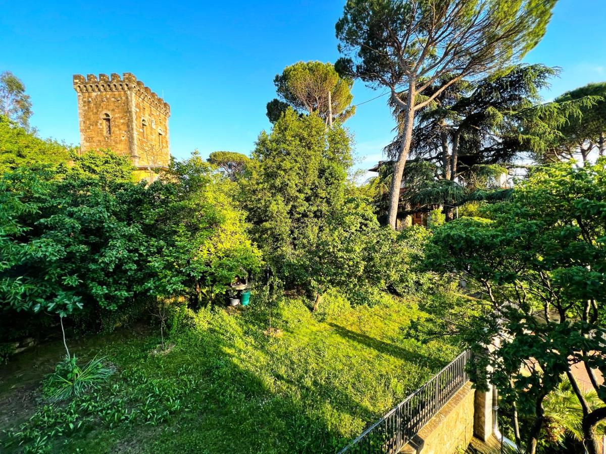 Chic Apt In Villa - Dolcevita Holiday Florença Exterior foto